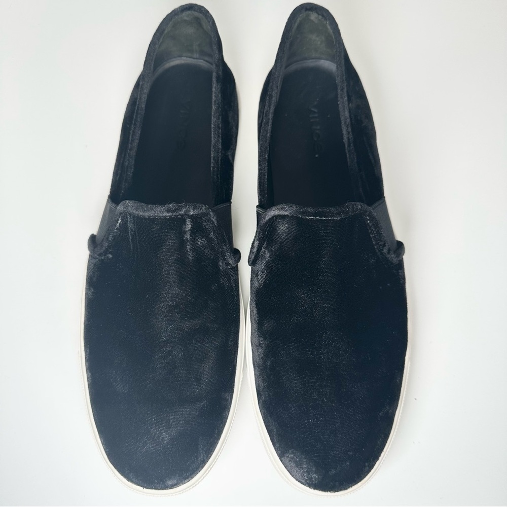 Vince Blair Velvet Black Slip On Sneakers Women Size 9M Classic Luxury Old Money - Picture 8 of 9